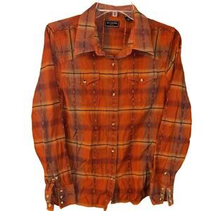 Bits and Bridle for Her women’s plaid cotton long-sleeved snap-up top (Medium)